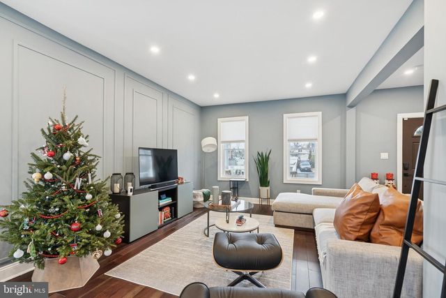 28 W HADDON AVE, Oaklyn, NJ 08107