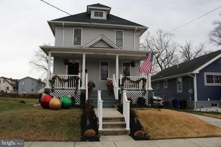 28 W HADDON AVE, Oaklyn, NJ 08107