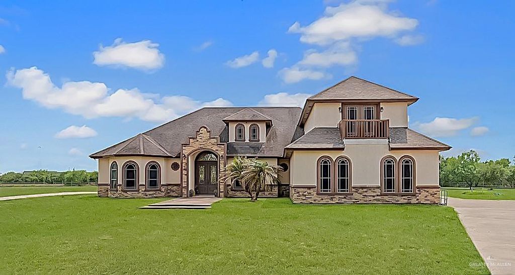 450 Bobcat Street, San Benito, TX 78586