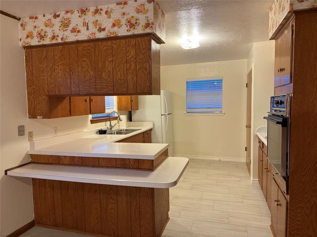 1729 Vicky Lane, Grand Prairie, TX 75052