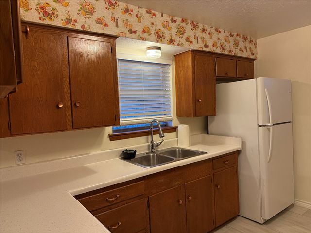 1729 Vicky Lane, Grand Prairie, TX 75052