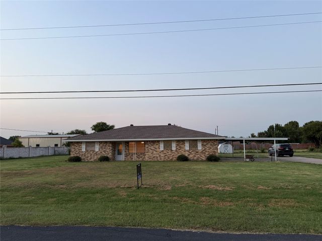1729 Vicky Lane, Grand Prairie, TX 75052