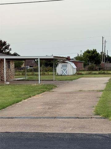 1729 Vicky Lane, Grand Prairie, TX 75052