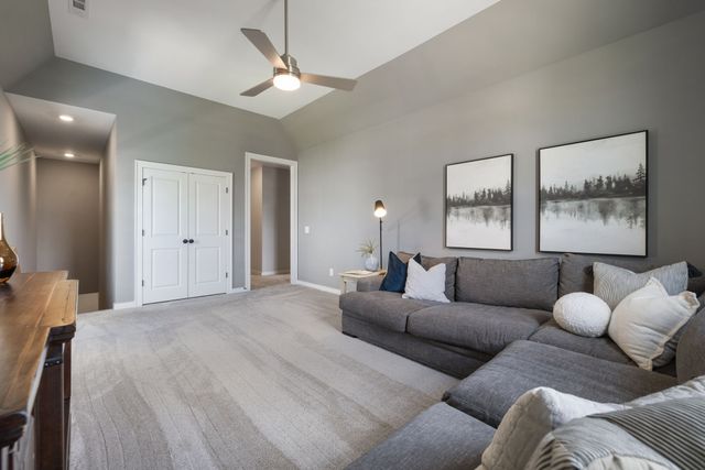 6012 Emma Victoria Dr, Franklin, TN 37064