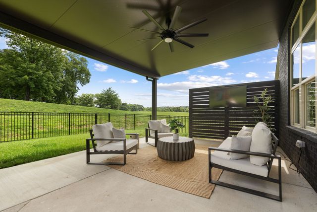 6012 Emma Victoria Dr, Franklin, TN 37064