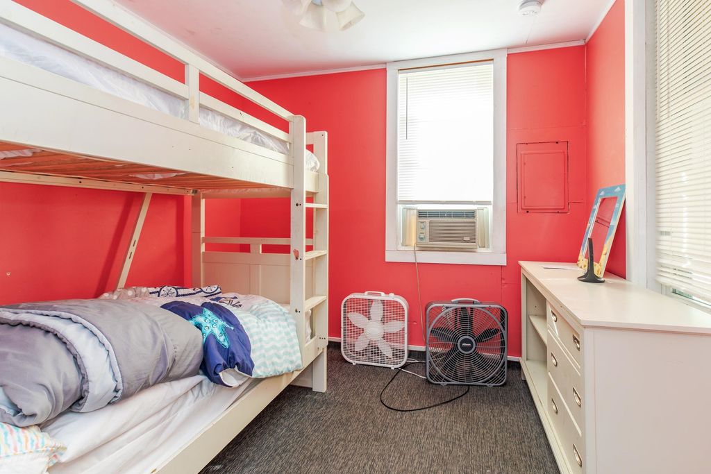 Image 19 of property listing at 15 Perkins Avenue, Hampton, NH 03842