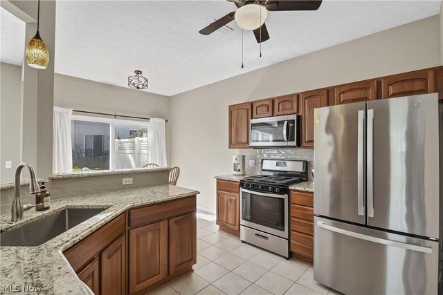 1370 N Yorkshire Drive, Broadview Heights, OH 44147