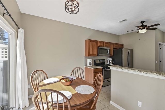 1370 N Yorkshire Drive, Broadview Heights, OH 44147