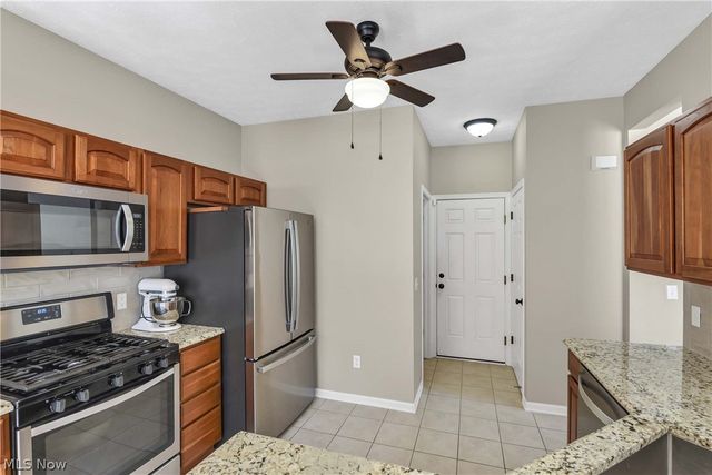 1370 N Yorkshire Drive, Broadview Heights, OH 44147