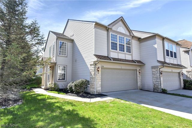 1370 N Yorkshire Drive, Broadview Heights, OH 44147