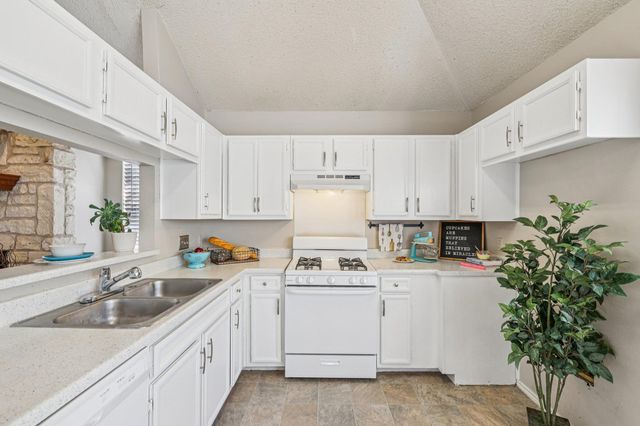 1503 Lantana DR, Round Rock, TX 78664