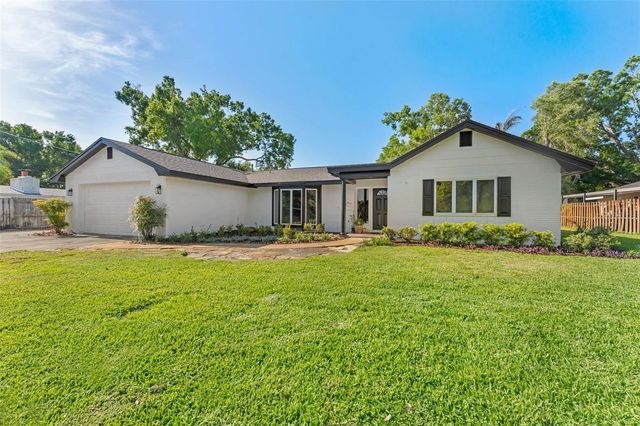 1502 HAVEN BEND, Tampa, FL 33613