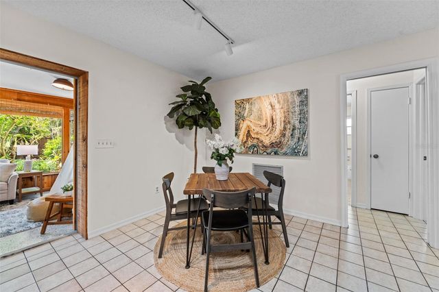 1502 HAVEN BEND, Tampa, FL 33613