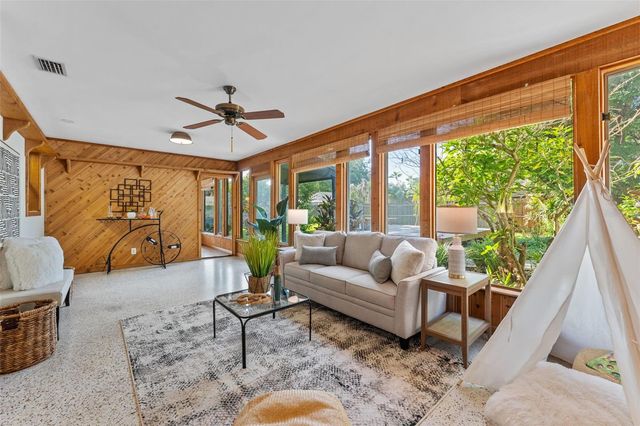 1502 HAVEN BEND, Tampa, FL 33613