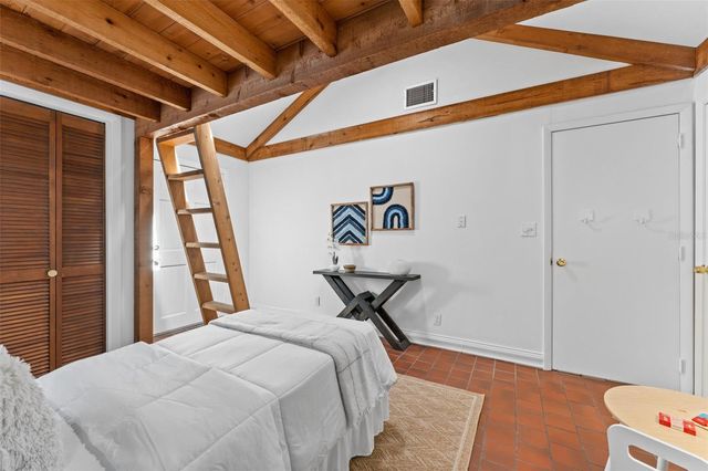 1502 HAVEN BEND, Tampa, FL 33613