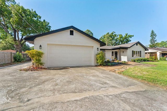 1502 HAVEN BEND, Tampa, FL 33613