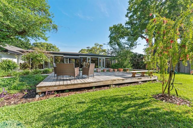 1502 HAVEN BEND, Tampa, FL 33613