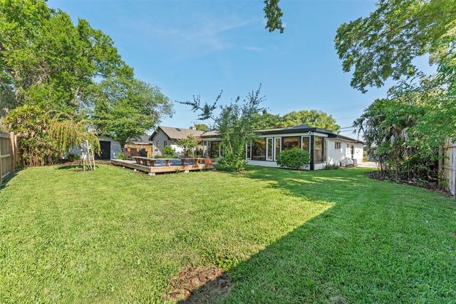 1502 HAVEN BEND, Tampa, FL 33613