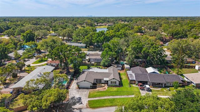 1502 HAVEN BEND, Tampa, FL 33613