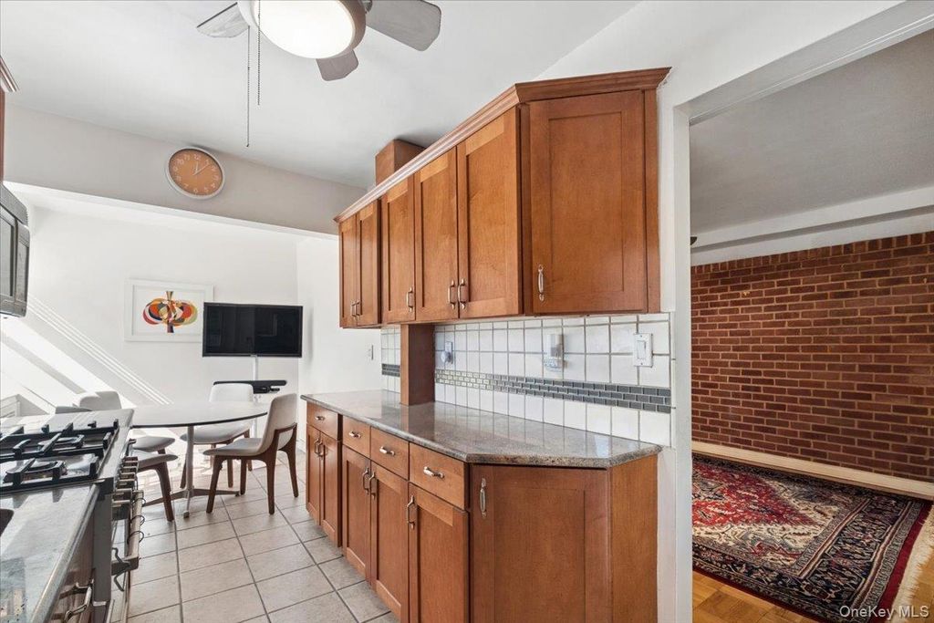 235 Garth Road D6A, Scarsdale, NY 10583 — photo 3
