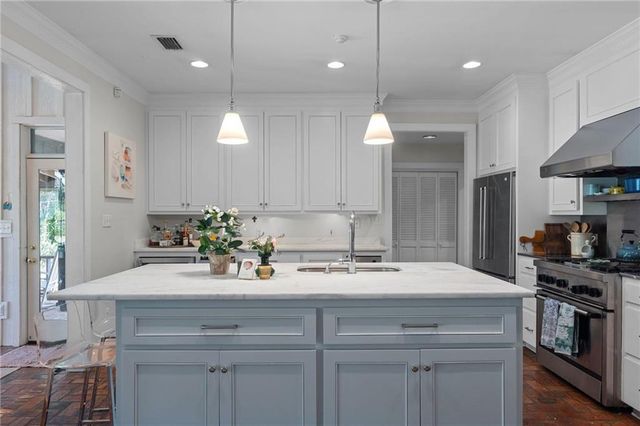 18318 Woodland Drive, Fairhope, AL 36532