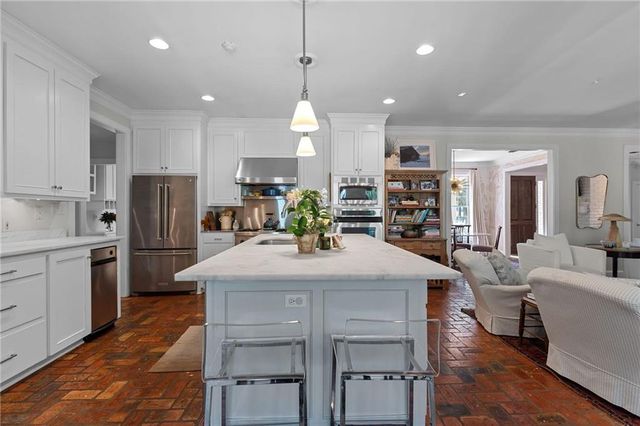 18318 Woodland Drive, Fairhope, AL 36532