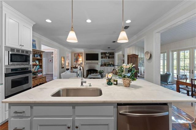 18318 Woodland Drive, Fairhope, AL 36532