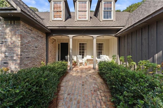 18318 Woodland Drive, Fairhope, AL 36532