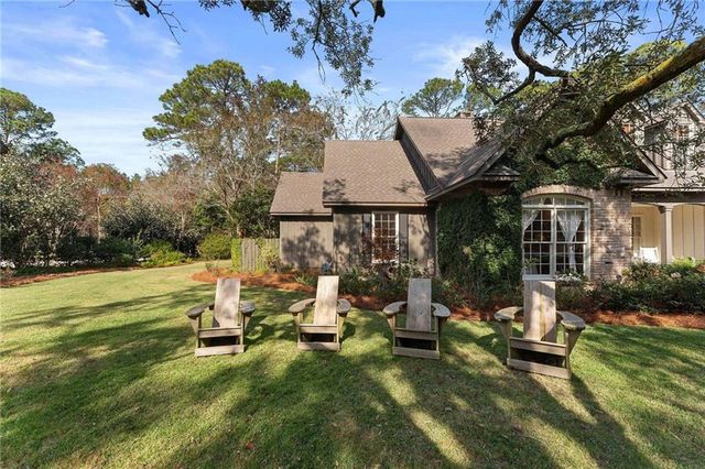 18318 Woodland Drive, Fairhope, AL 36532