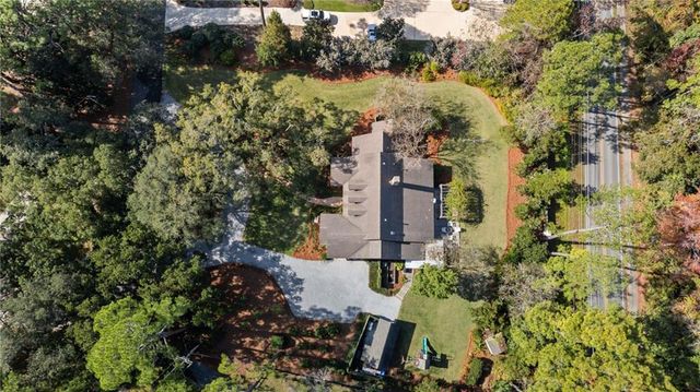 18318 Woodland Drive, Fairhope, AL 36532