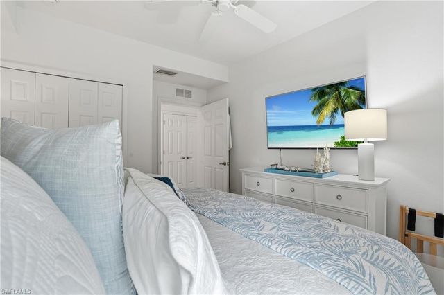 9476 Napoli LN 101, Naples, FL 34113