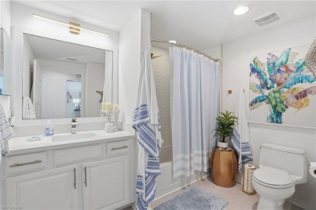 9476 Napoli LN 101, Naples, FL 34113