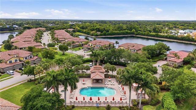 9476 Napoli LN 101, Naples, FL 34113