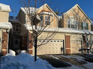 359 Pine Lake Circle, Vernon Hills, IL 60061