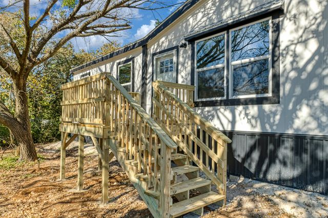 700 Alaska Street, Keene, TX 76059