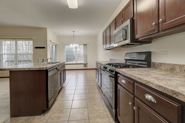 23055 IRONWOOD Drive, Plainfield, IL 60586