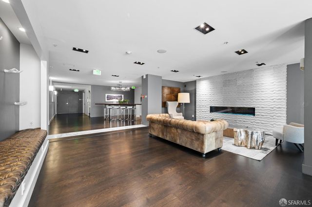 555 4th Street 609, San Francisco, CA 94107