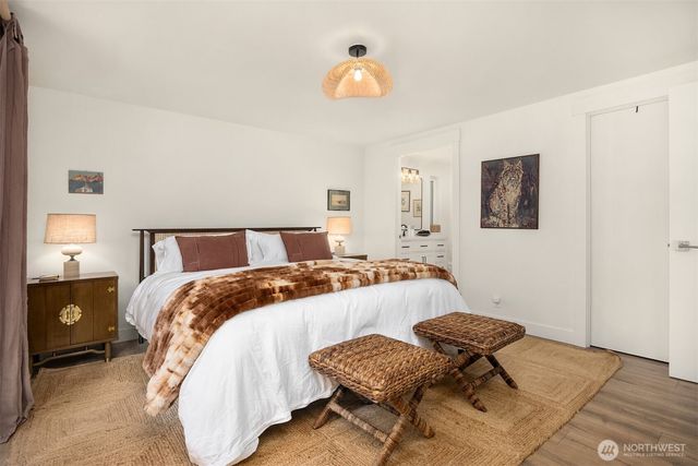 1524 Toe Jam Hill Road NE, Bainbridge Island, WA 98110