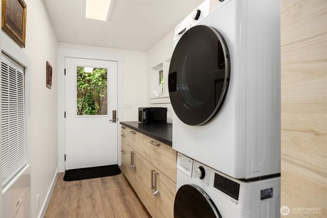 1524 Toe Jam Hill Road NE, Bainbridge Island, WA 98110