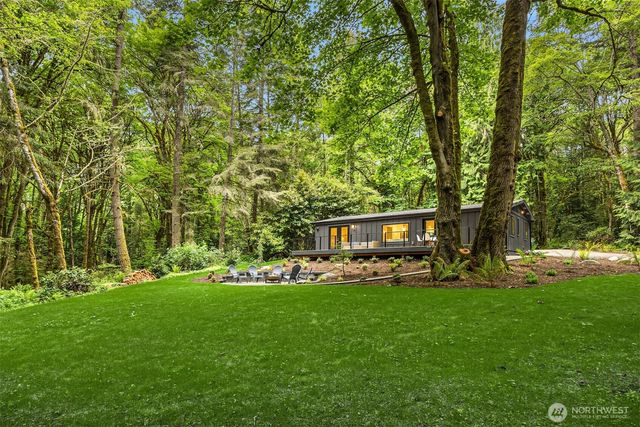 1524 Toe Jam Hill Road NE, Bainbridge Island, WA 98110