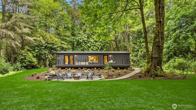 1524 Toe Jam Hill Road NE, Bainbridge Island, WA 98110