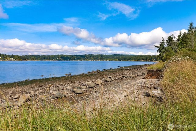 1524 Toe Jam Hill Road NE, Bainbridge Island, WA 98110