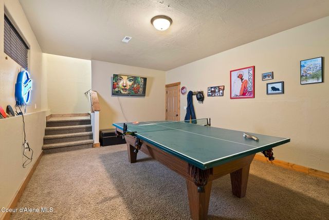 80 Whiplash CIR, Sandpoint, ID 83864