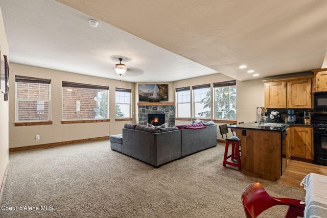 80 Whiplash CIR, Sandpoint, ID 83864