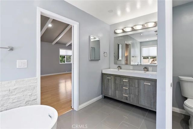 6301 Yarmouth Avenue, Encino, CA 91316