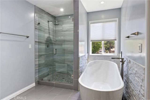 6301 Yarmouth Avenue, Encino, CA 91316