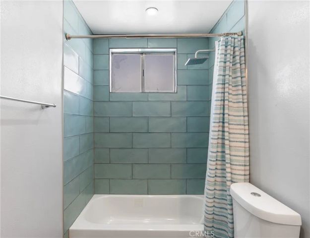 6301 Yarmouth Avenue, Encino, CA 91316