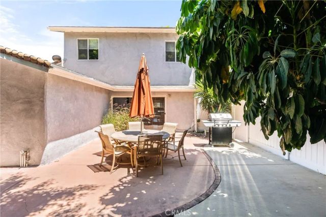 6301 Yarmouth Avenue, Encino, CA 91316