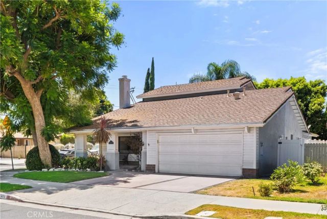 6301 Yarmouth Avenue, Encino, CA 91316
