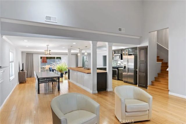 6301 Yarmouth Avenue, Encino, CA 91316